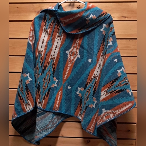 Southwestern Poncho OS - Picture 2 of 5